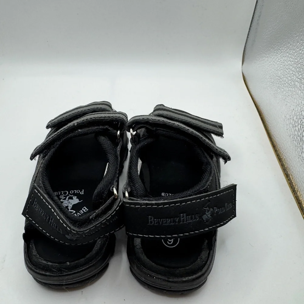 NWOT Beverly Hills Polo Club Size 6 Boys Girls Kids Black Gray Velcro Sandals